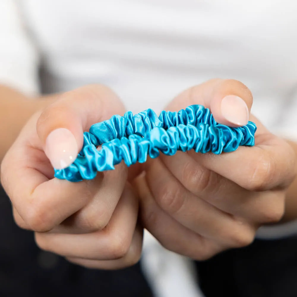 Blissy Skinny Scrunchies in Bahama Blue