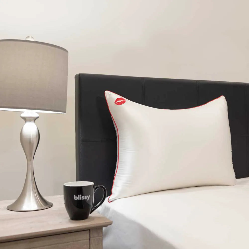 Marilyn Monroe™ Standard Pillowcase