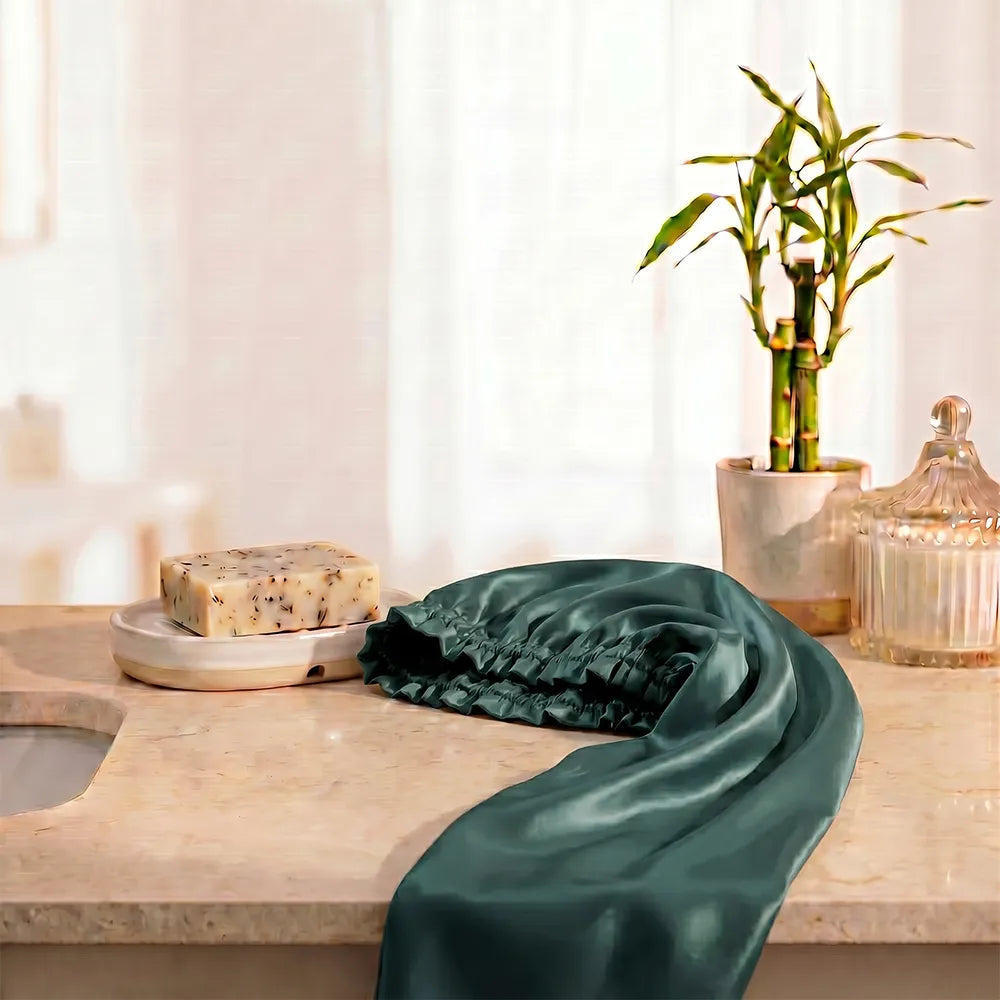 Blissy Cascade Bonnet in Emerald