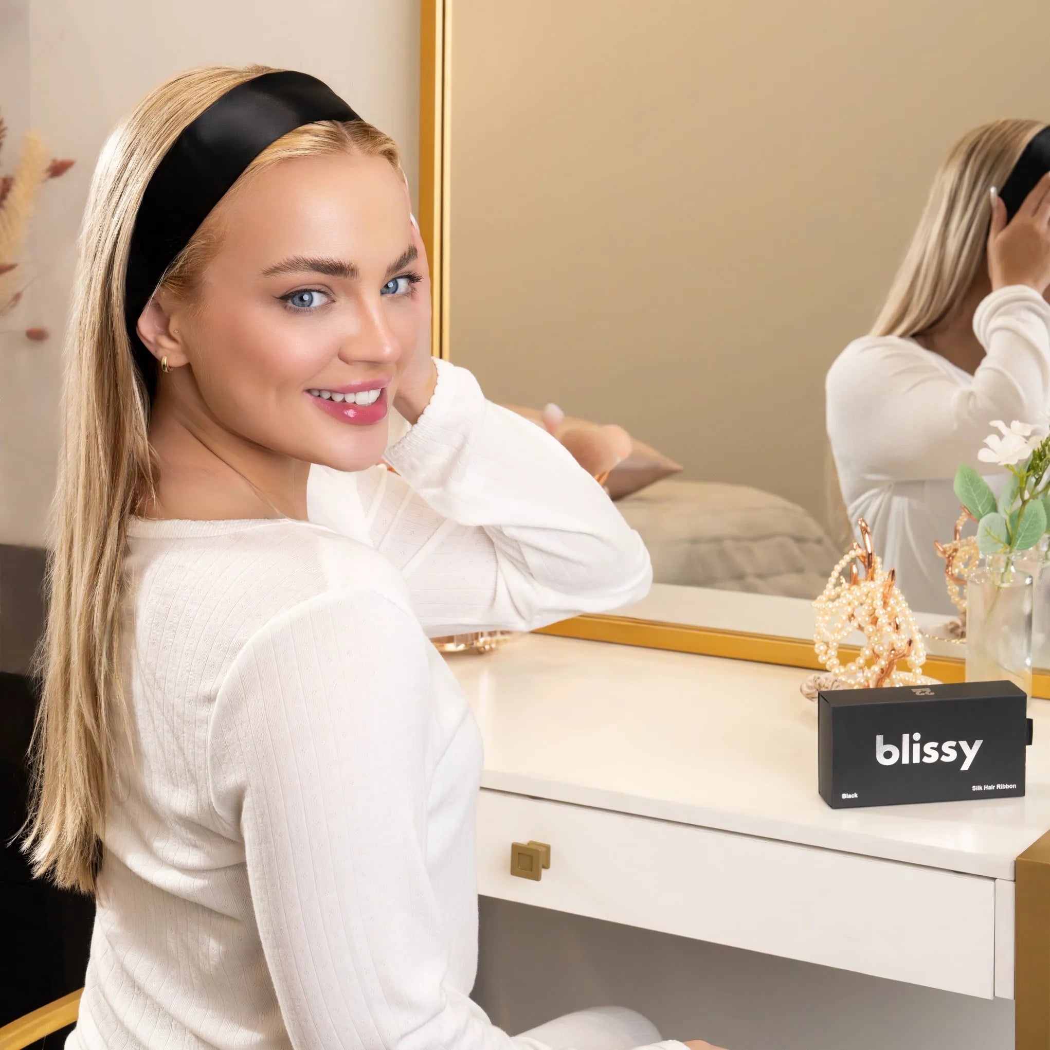 Blissy Hair Ribbon in Black