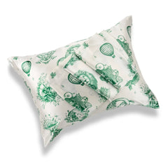Wicked™ Amazafying Green Standard Pillowcase
