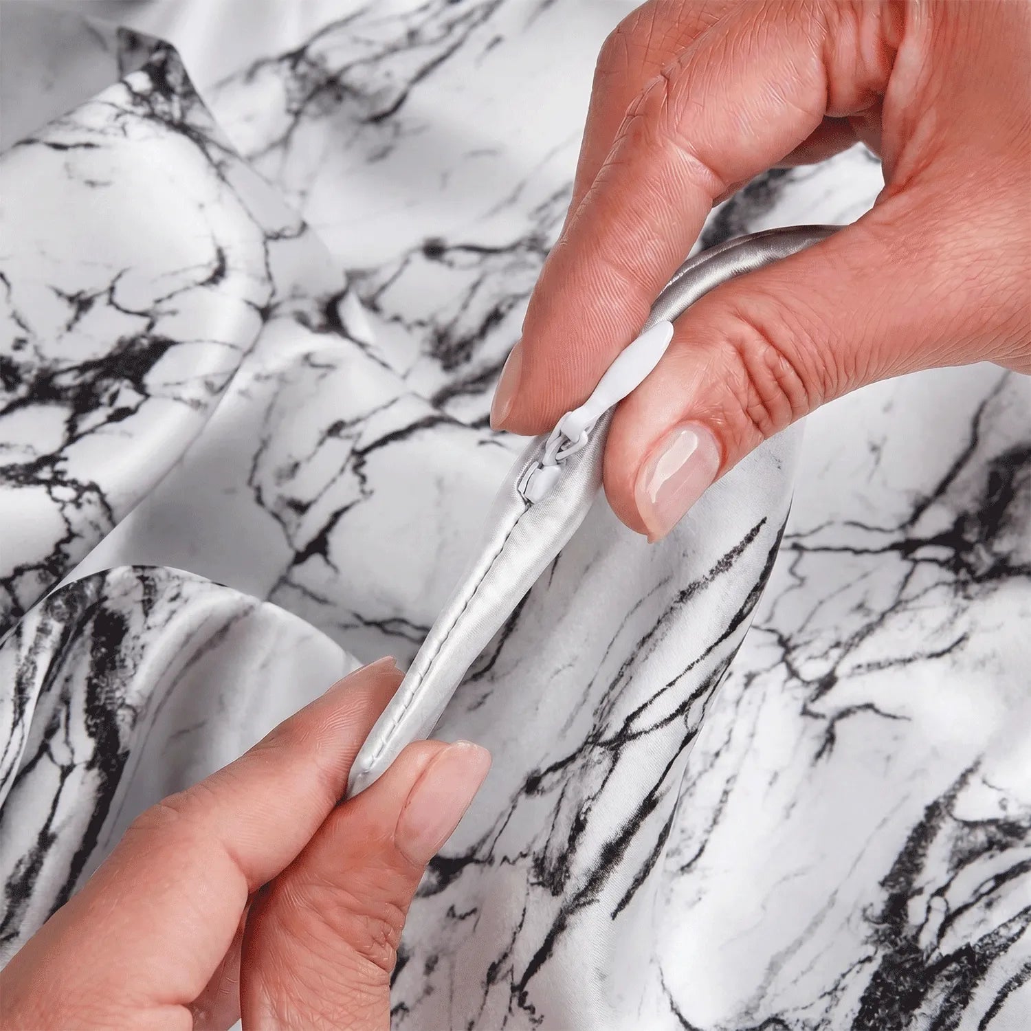 Pillowcase in Light Marble, Queen Size