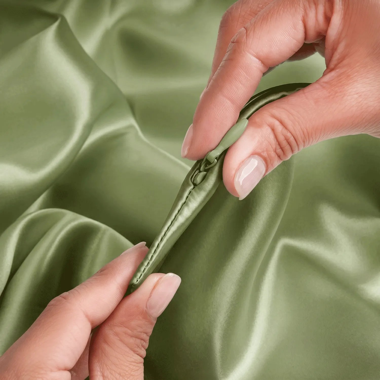 King Pillowcase in Olive
