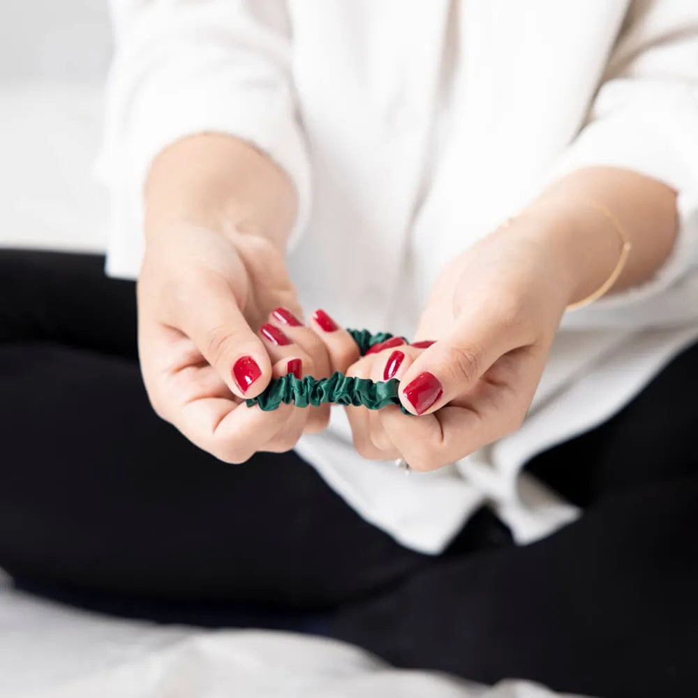 Blissy Skinny Scrunchies in Emerald