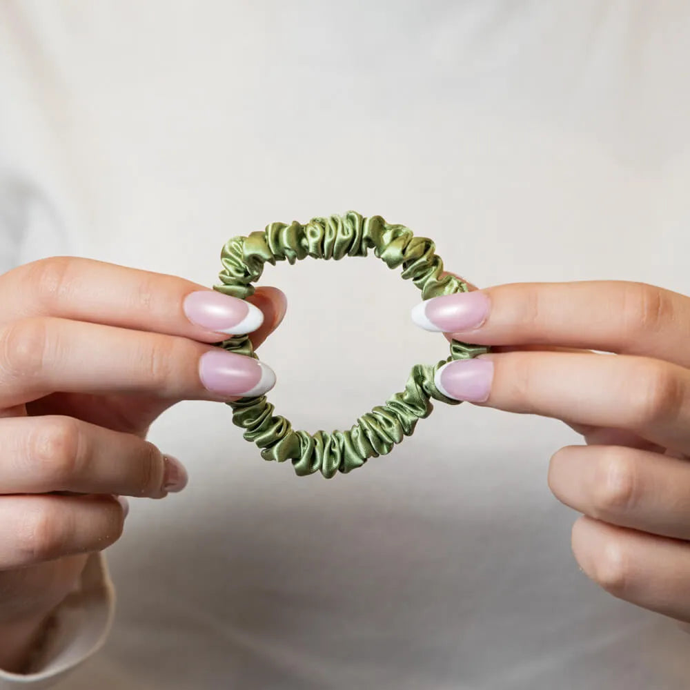 Blissy Skinny Scrunchies in Olive