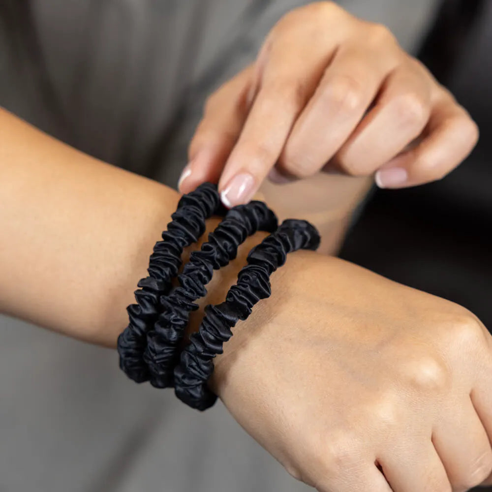 Blissy Skinny Scrunchies in Black