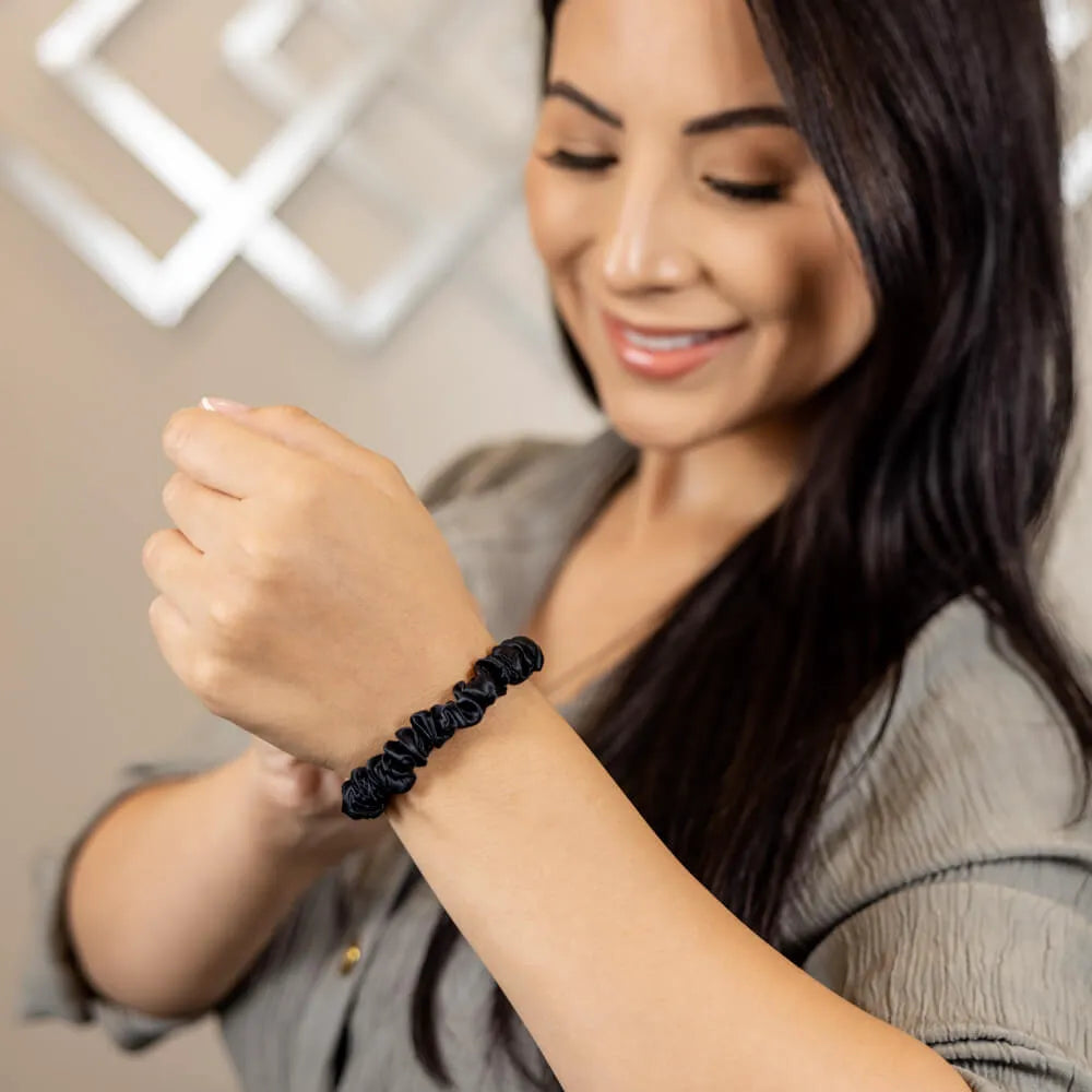Blissy Skinny Scrunchies in Black