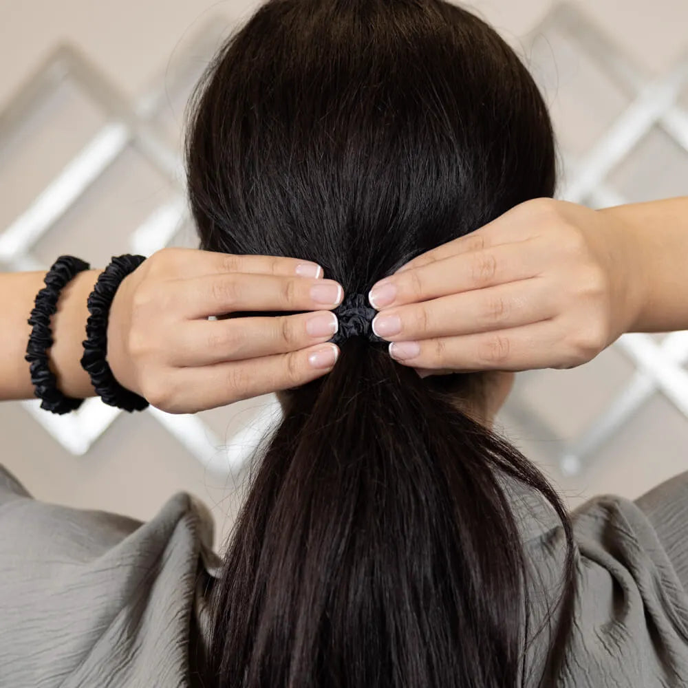 Blissy Skinny Scrunchies in Black