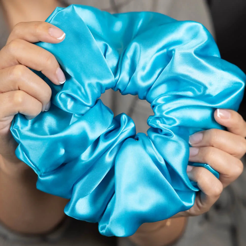 Blissy Oversized Scrunchie in Bahama Blue