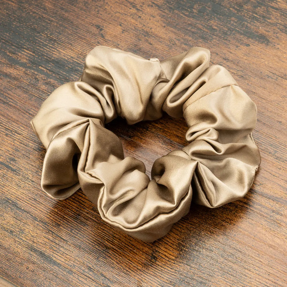 Blissy Scrunchies in Taupe