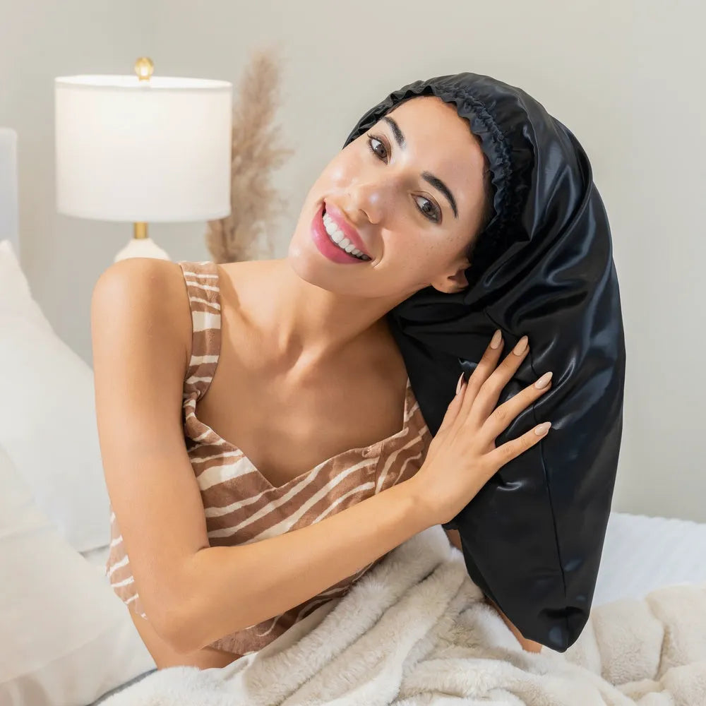 Blissy Cascade Bonnet in Black