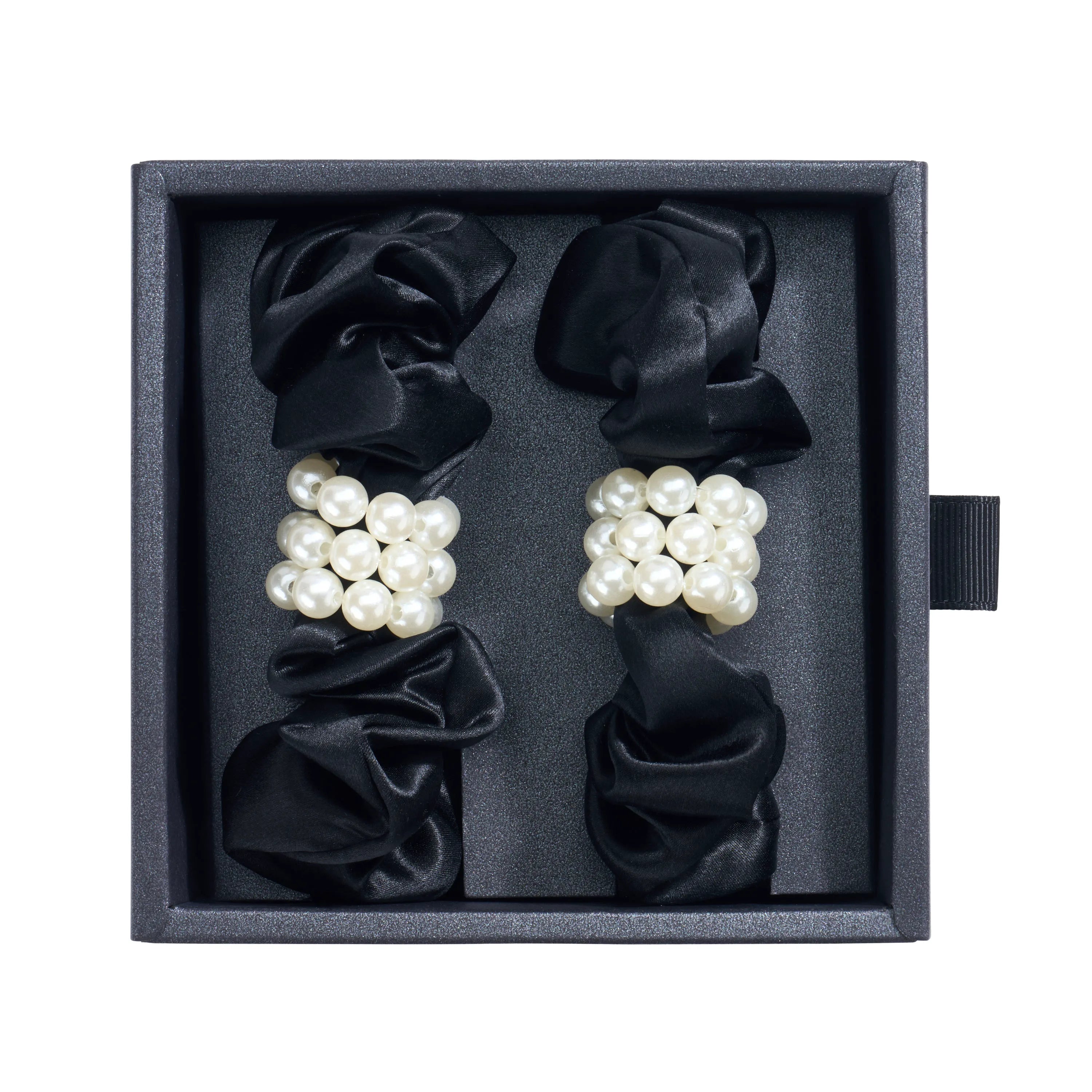 Blissy Petite Pearl Scrunchies in Black