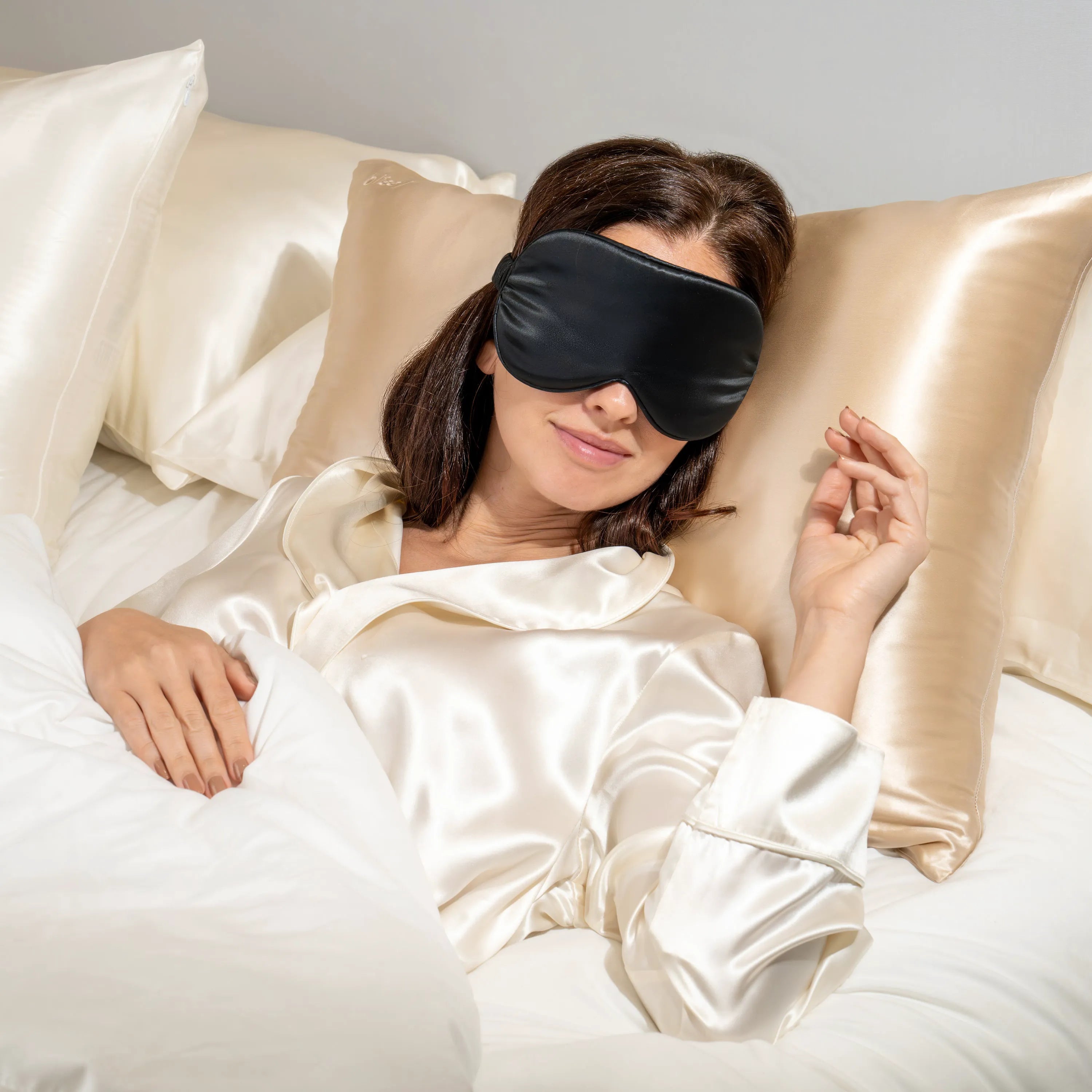 Black Sleep Mask - Profile