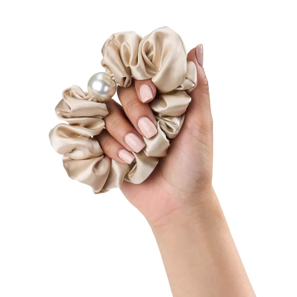 Blissy Pearl Scrunchies in Champagne