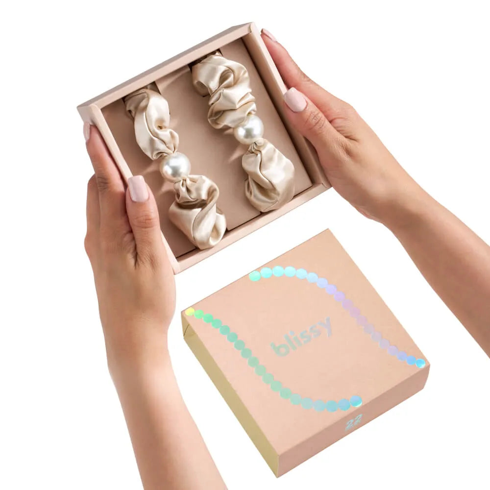 Blissy Pearl Scrunchies in Champagne