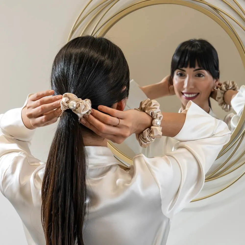 Blissy Pearl Scrunchies in Champagne
