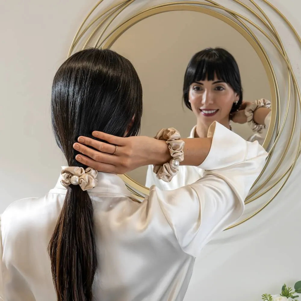 Blissy Pearl Scrunchies in Champagne