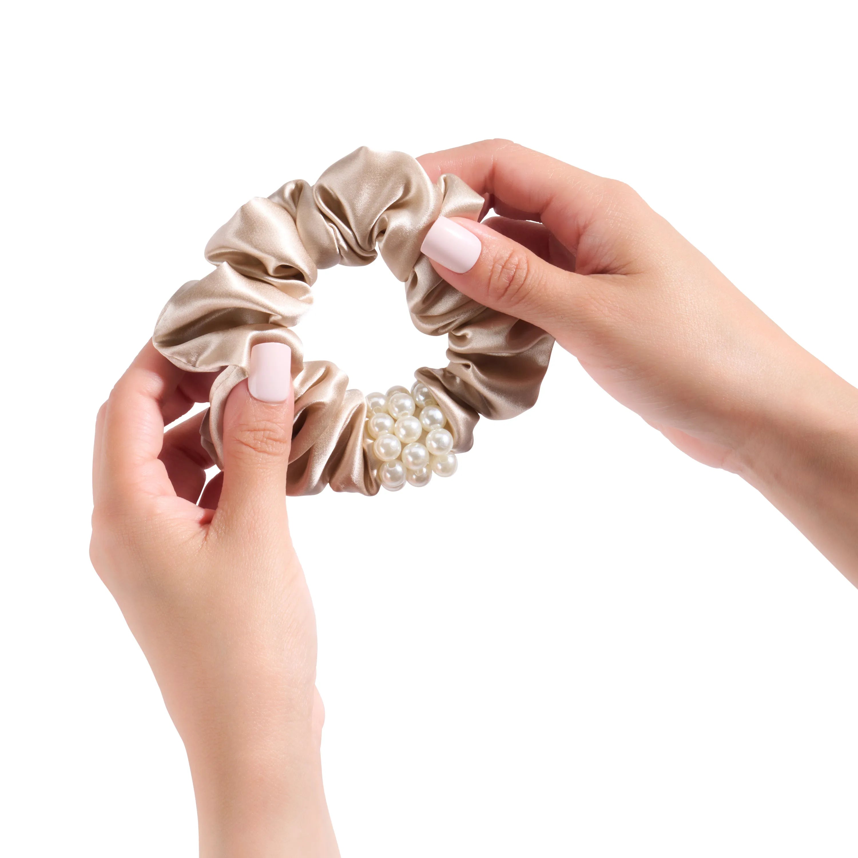 Blissy Petite Pearl Scrunchies in Champagne