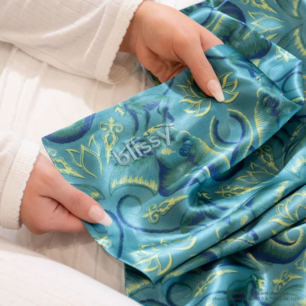 Pillowcase in White Lotus and Emerald Jungle, Queen Size