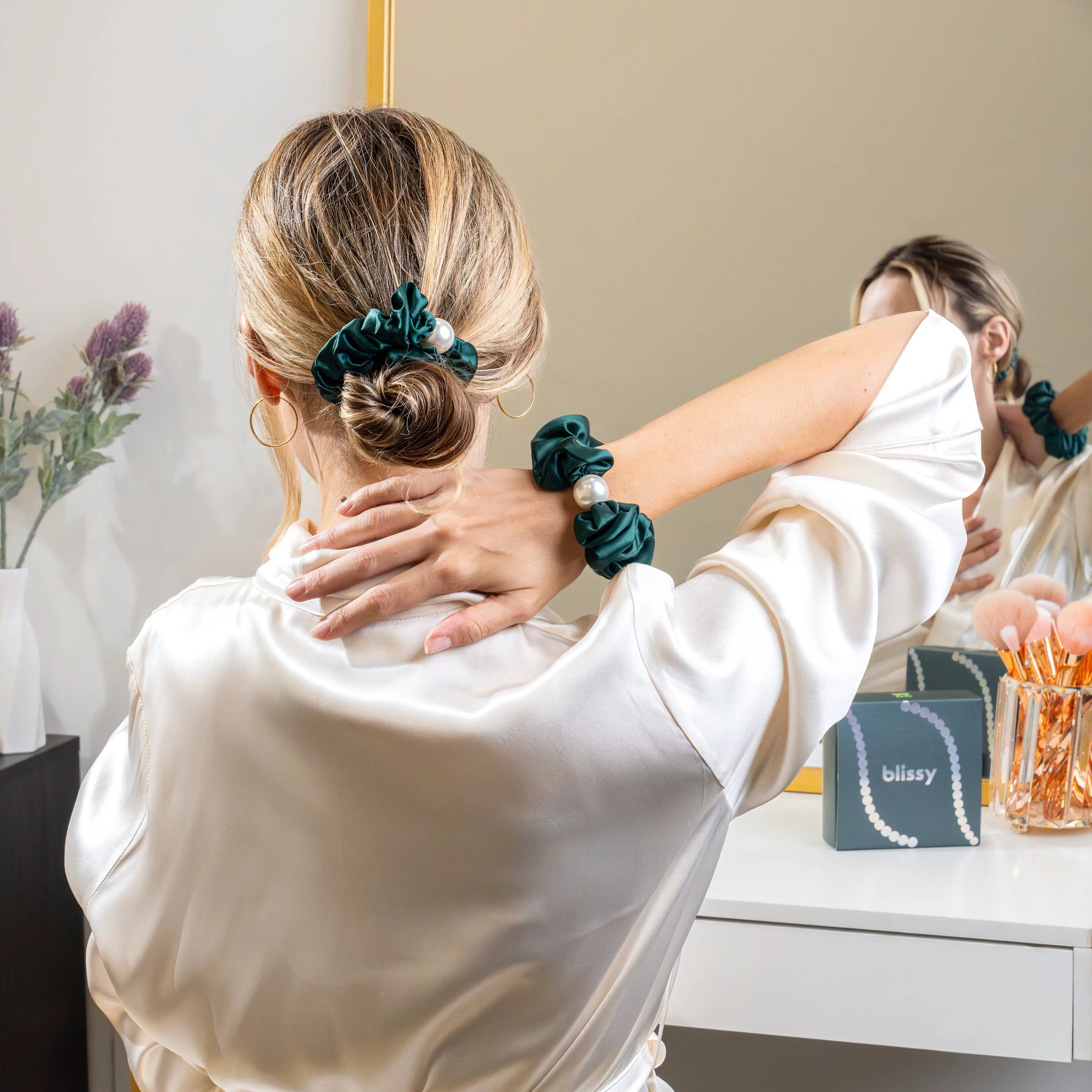 Blissy Pearl Scrunchies in Emerald