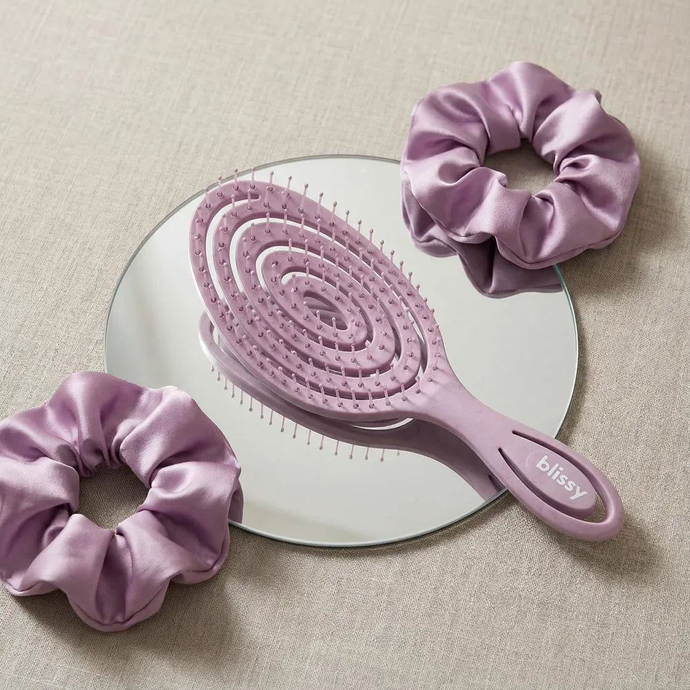 Blissy Detangling Brush in Lavender