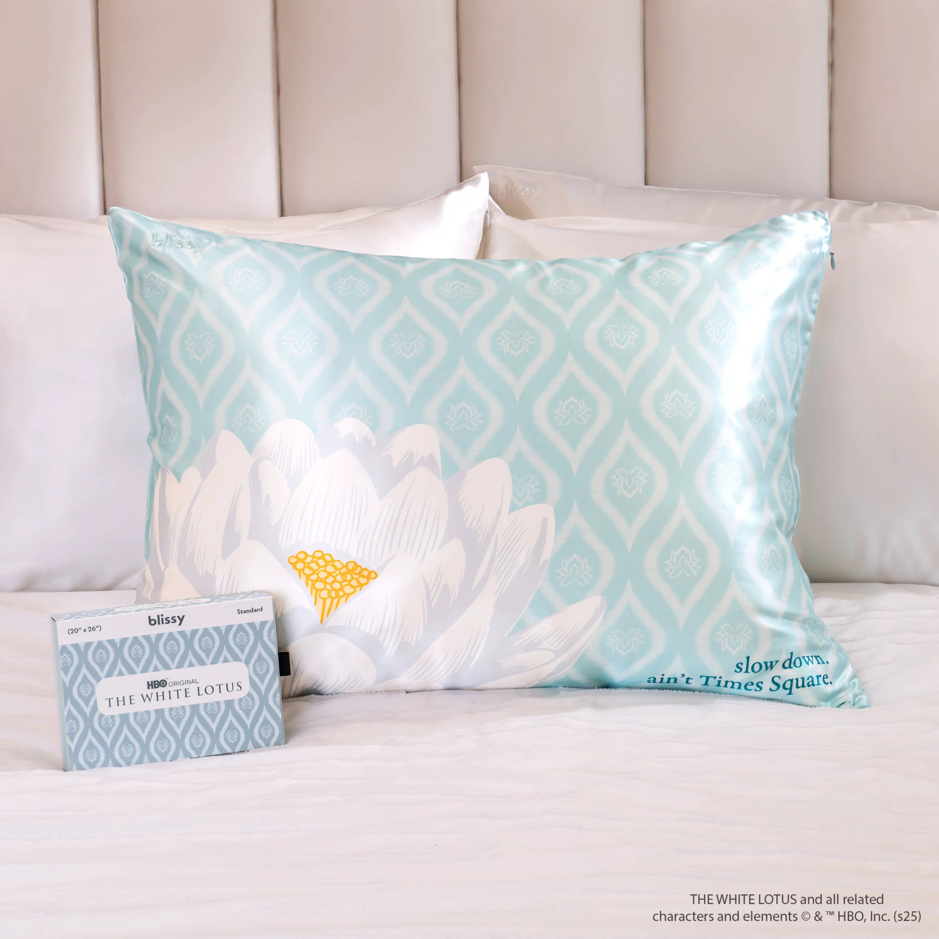 King Pillowcase - White Lotus - Paradise Lotus