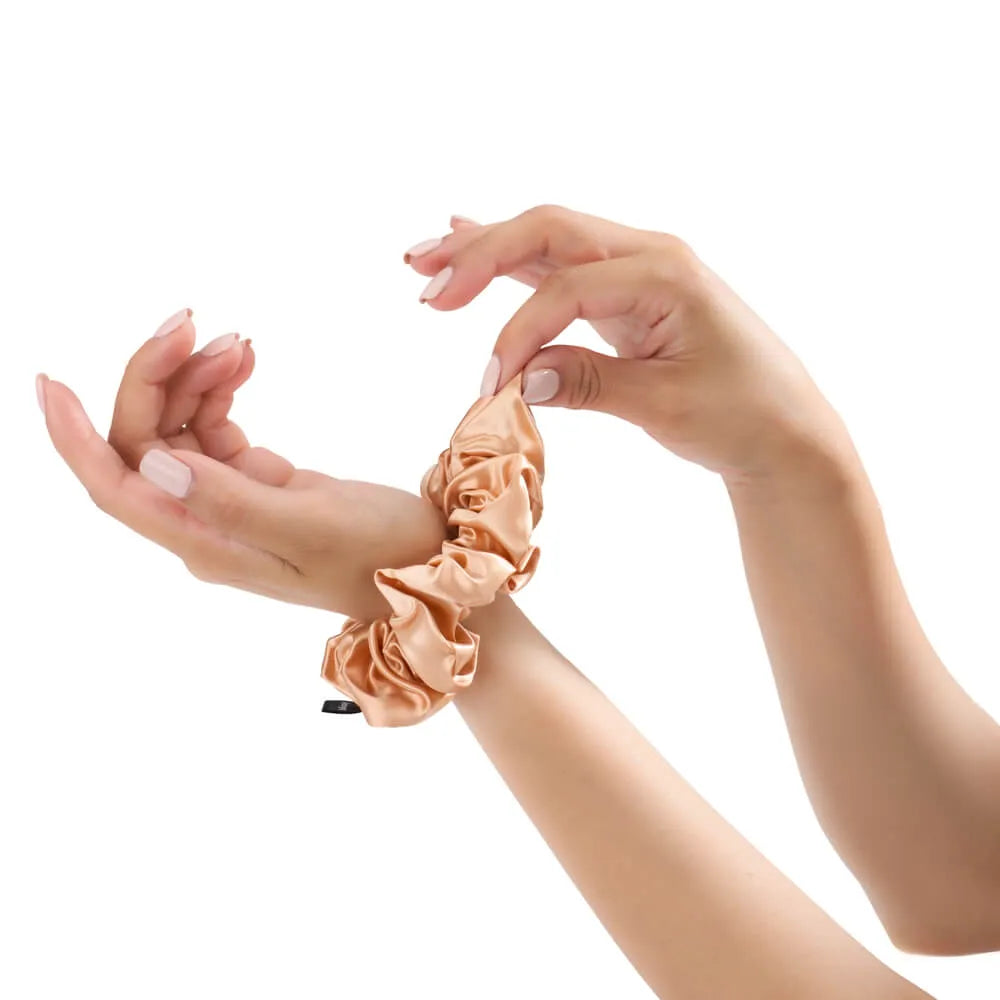 Blissy Scrunchies in Peach