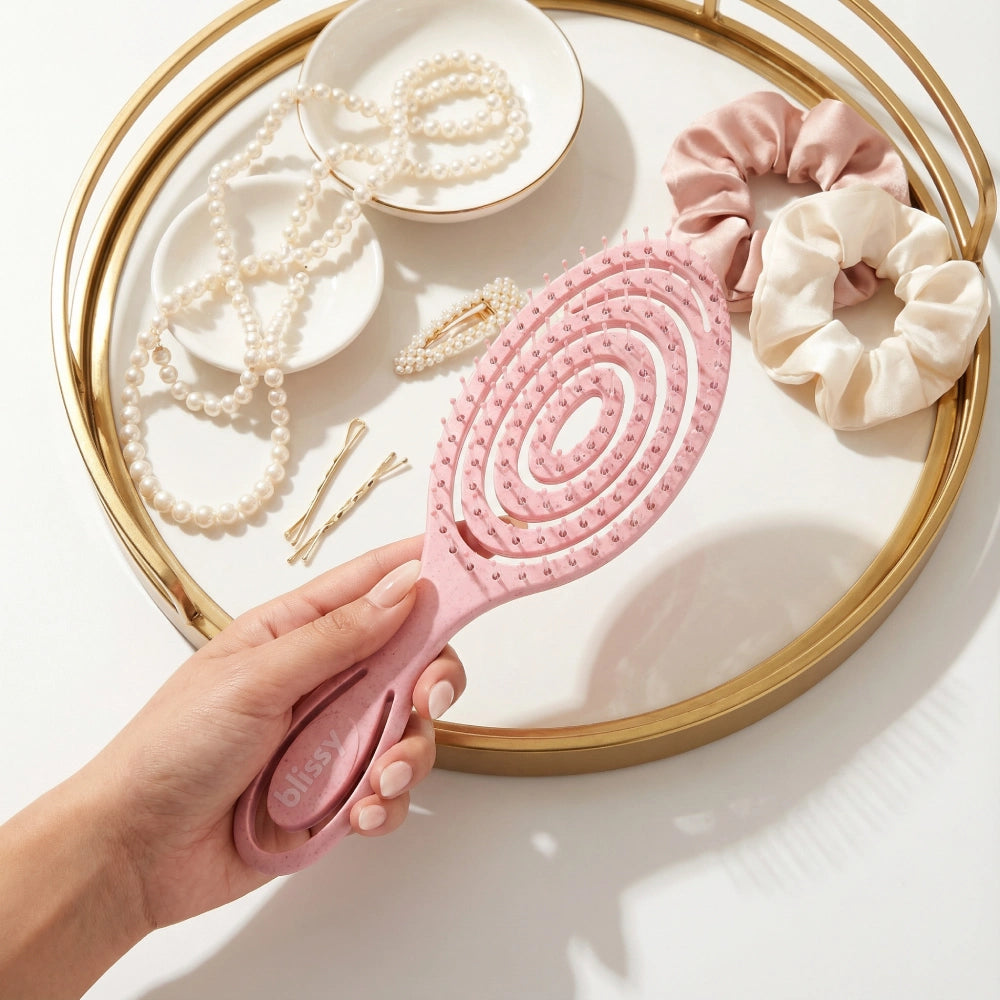 Blissy Detangling Brush in Pink