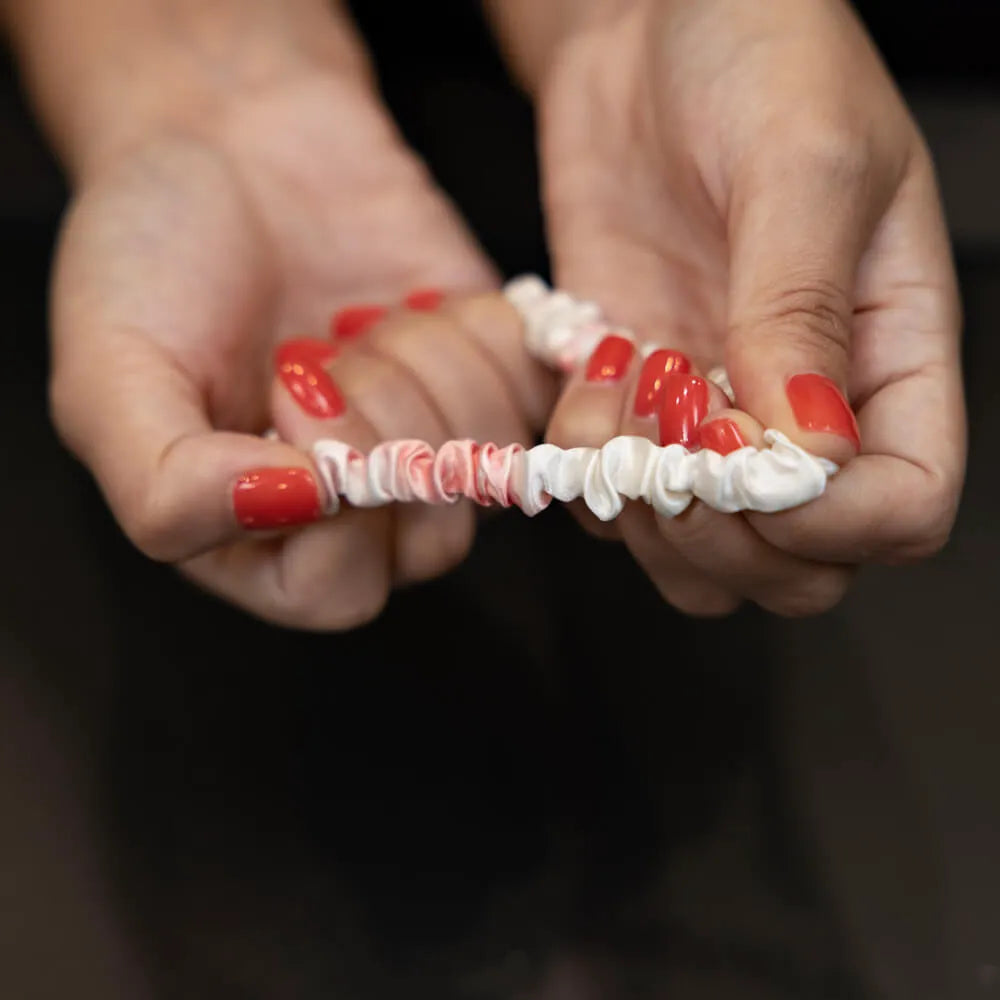 Blissy Skinny Scrunchies in Rose White Marble