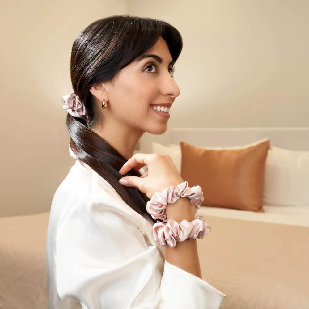 Blissy Scrunchies in Pink