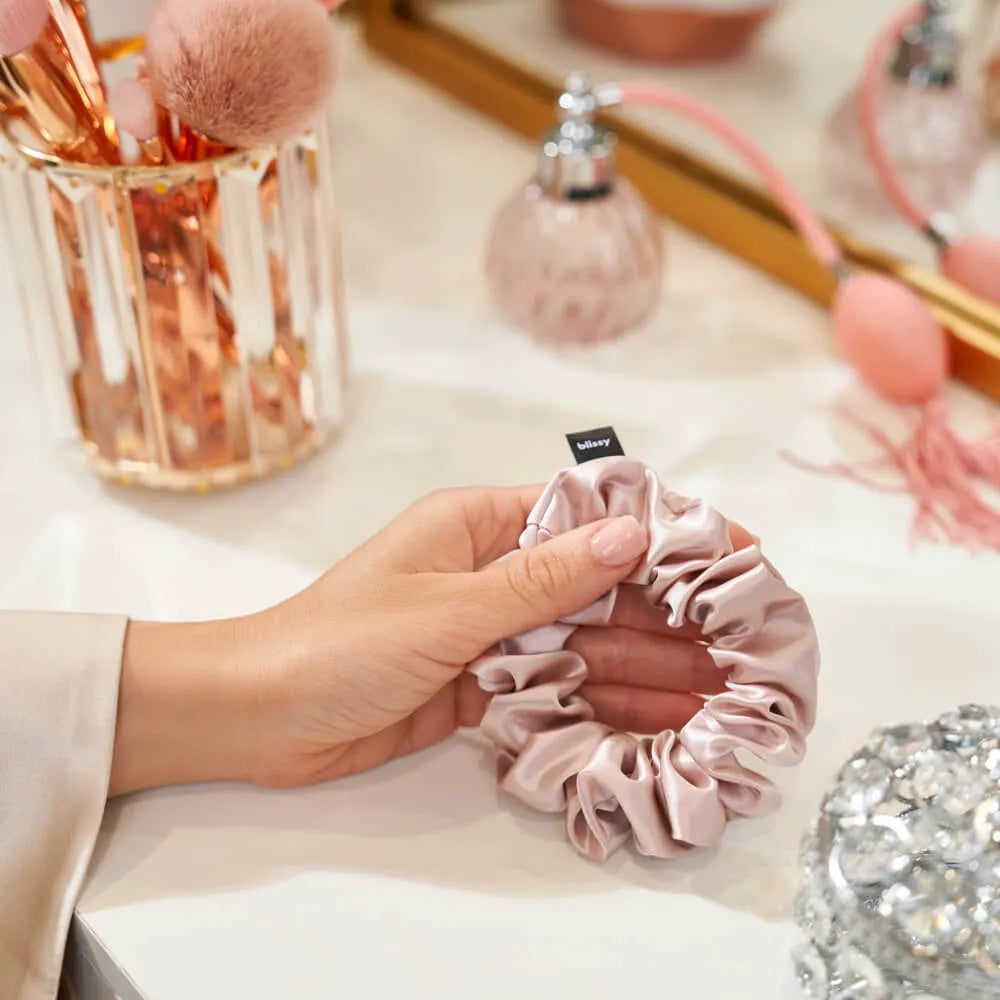Blissy Scrunchies in Pink