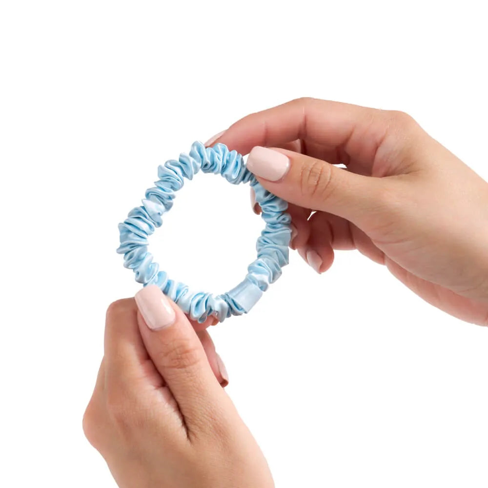 Blissy Skinny Scrunchies in Sky Blue