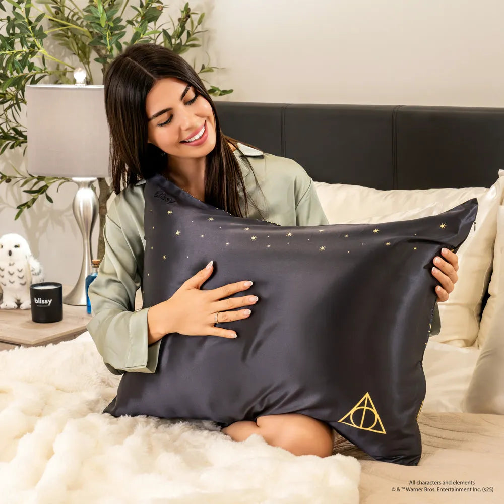 Harry Potter Deathly Hallows™ Standard Pillowcase