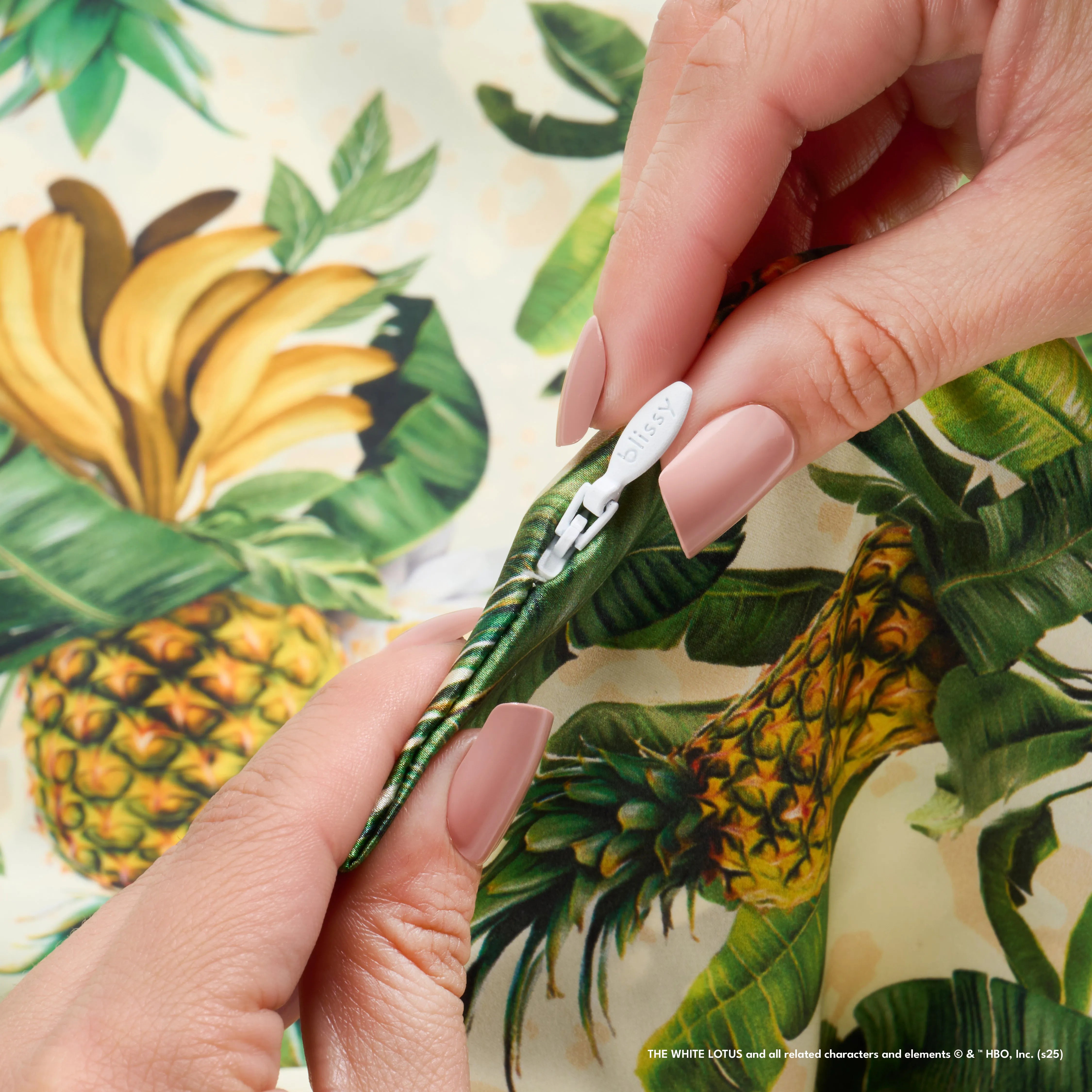 White Lotus Pineapple Standard Pillowcase