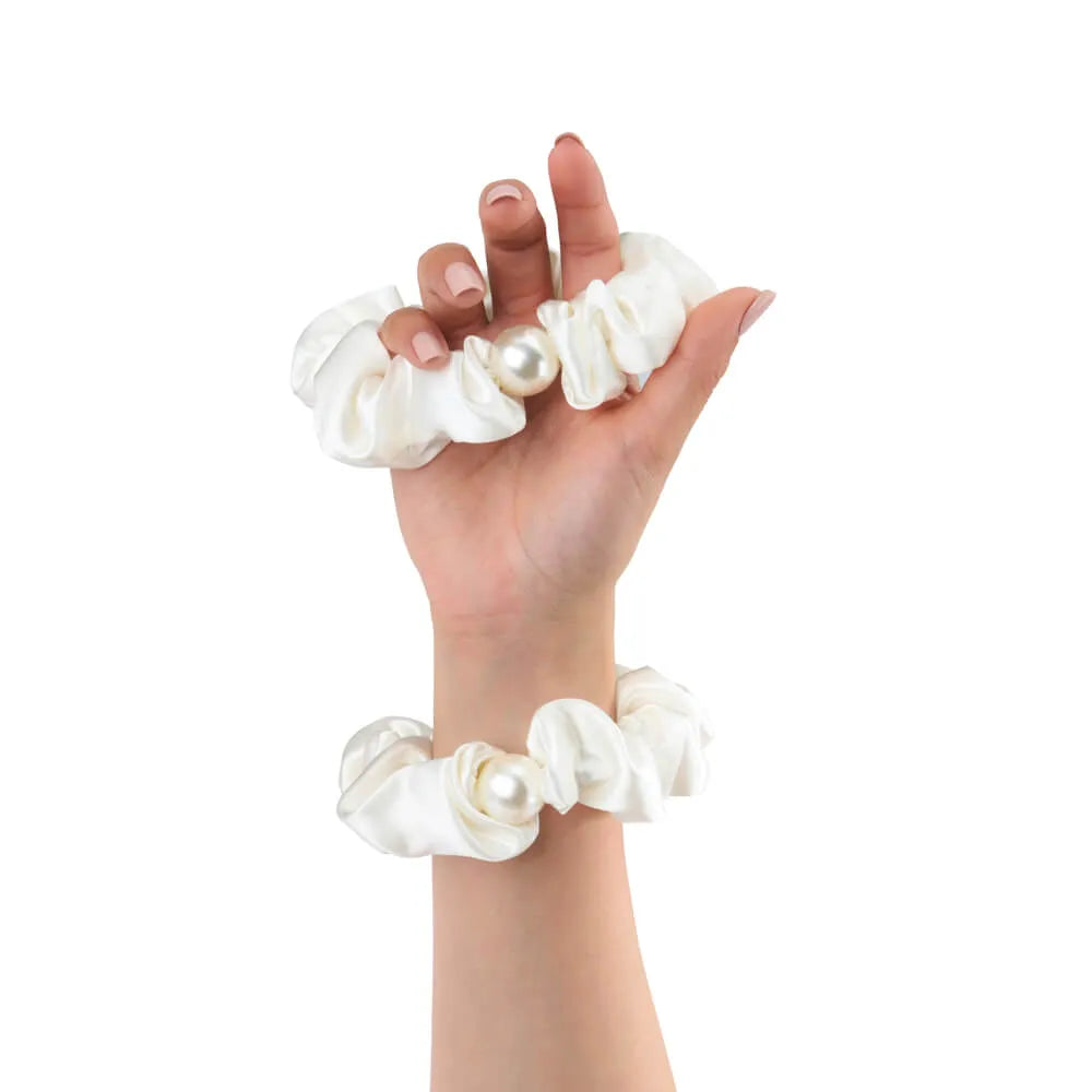 Blissy Pearl Scrunchie - White
