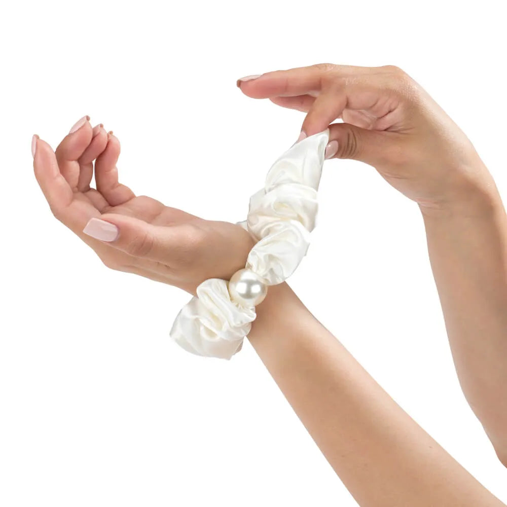 Blissy Pearl Scrunchie - White