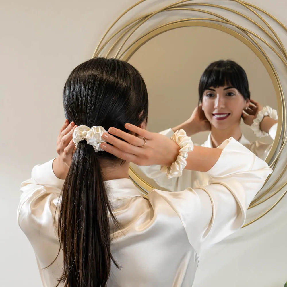 Blissy Pearl Scrunchie - White